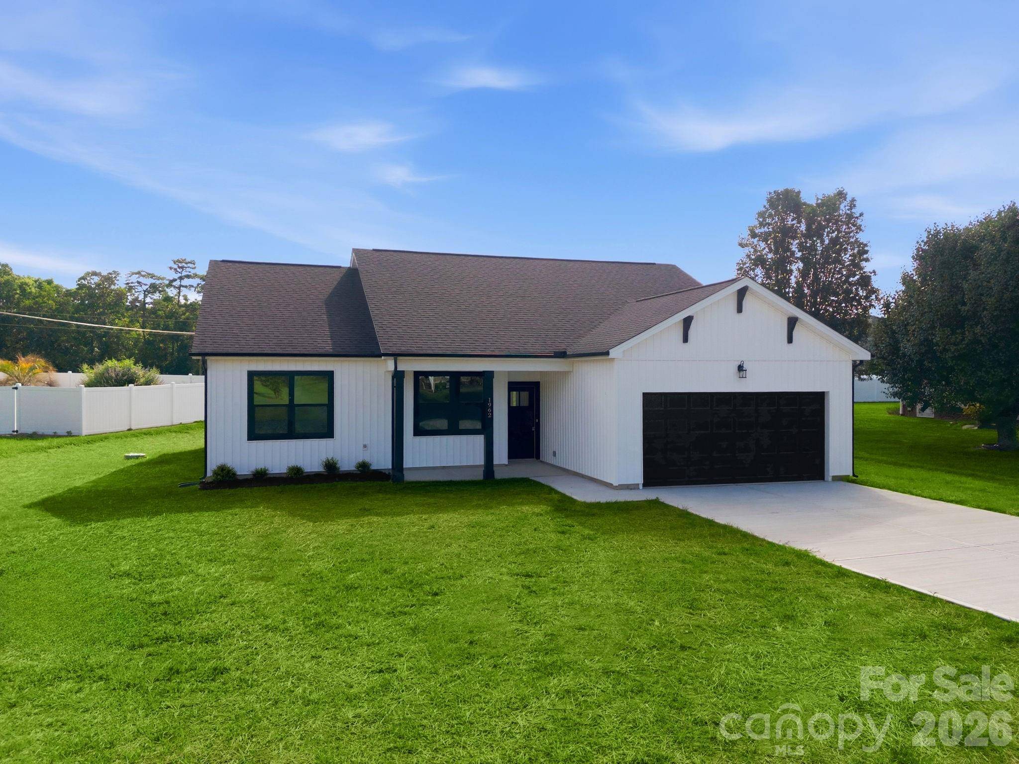1962 Redwood DR, Oakboro, NC 28129