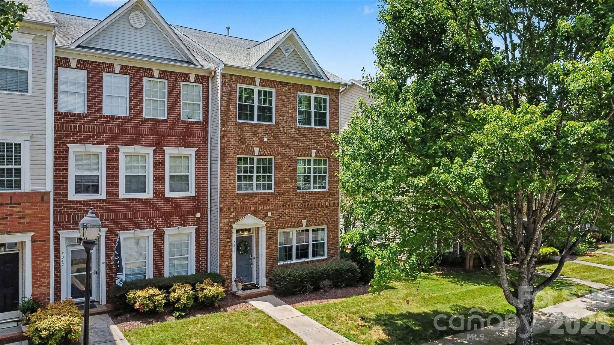 7051 Brighton Park DR, Charlotte, NC 28227