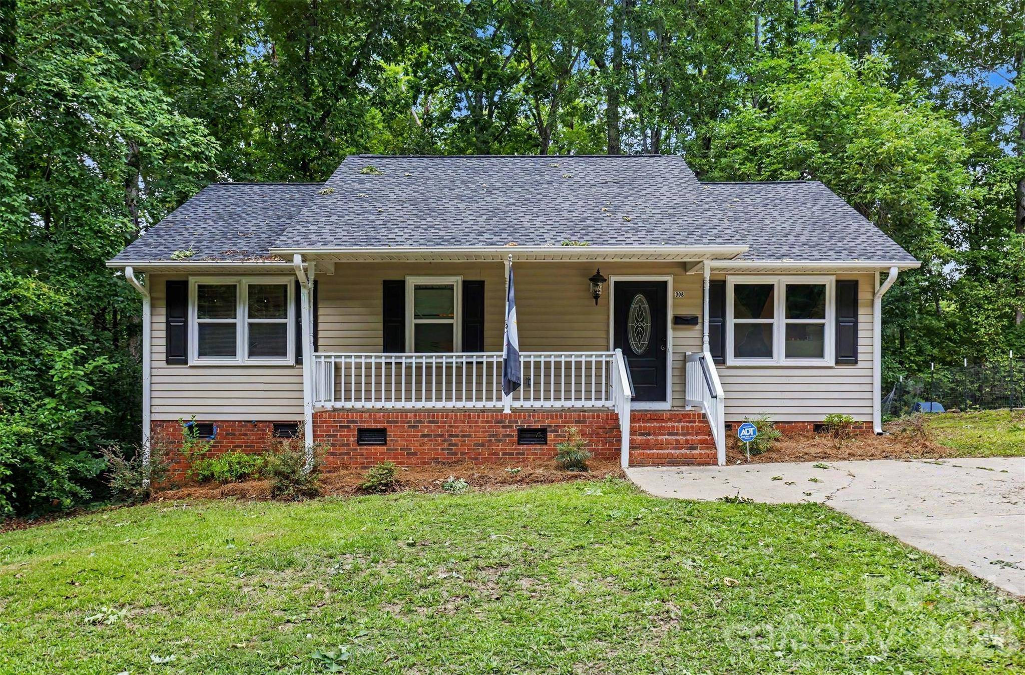 308 Kershaw ST, Lancaster, SC 29720