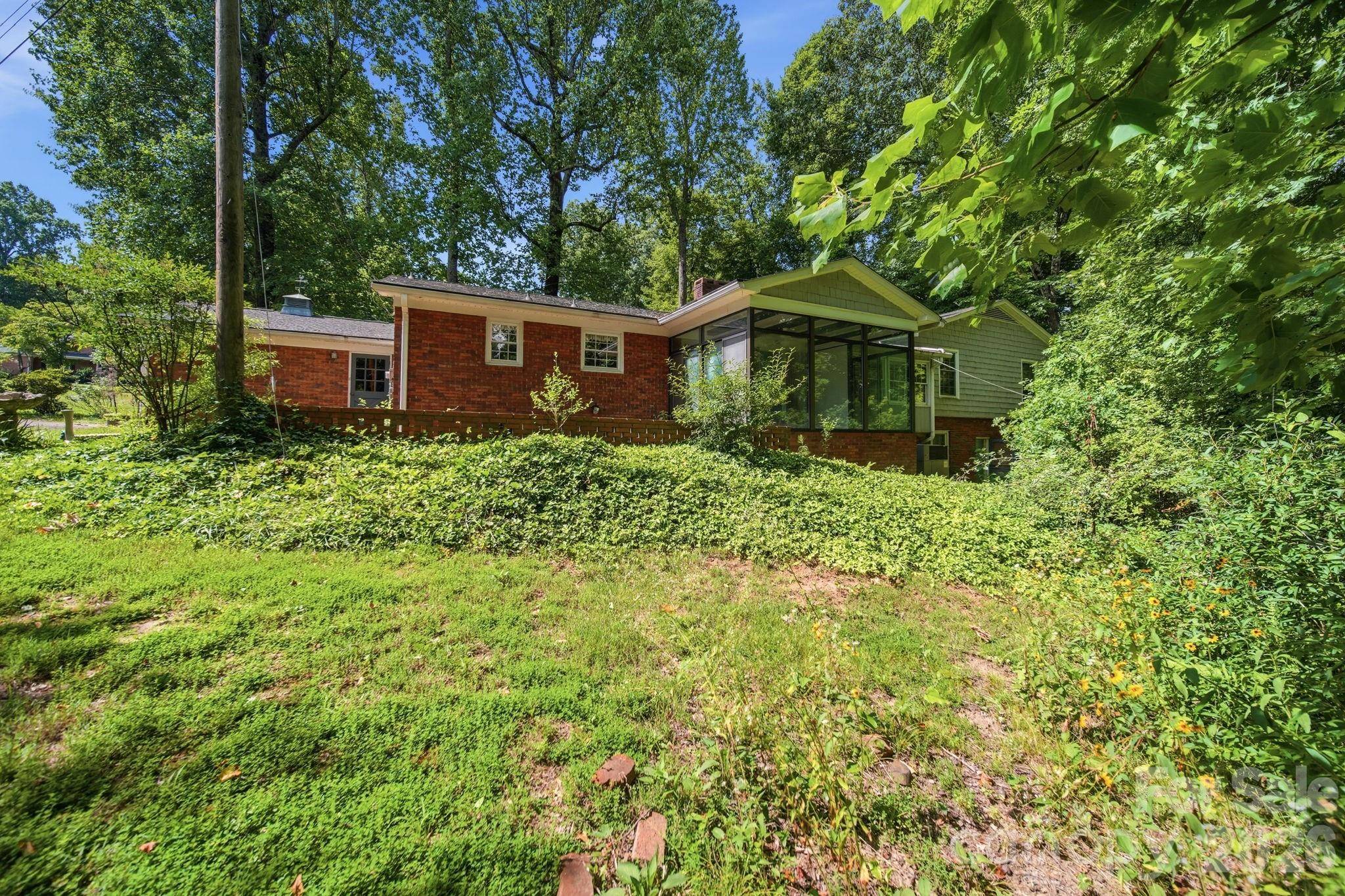 124 Fernwood DR, Gaffney, SC 29340