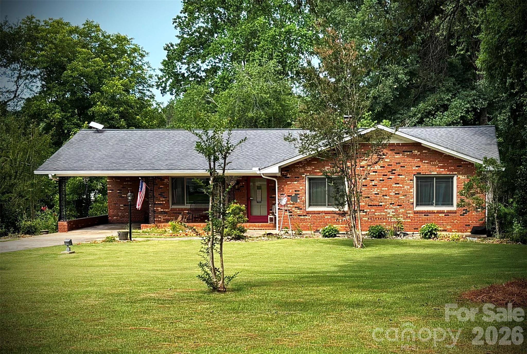 467 Forest Lake RD, Forest City, NC 28043