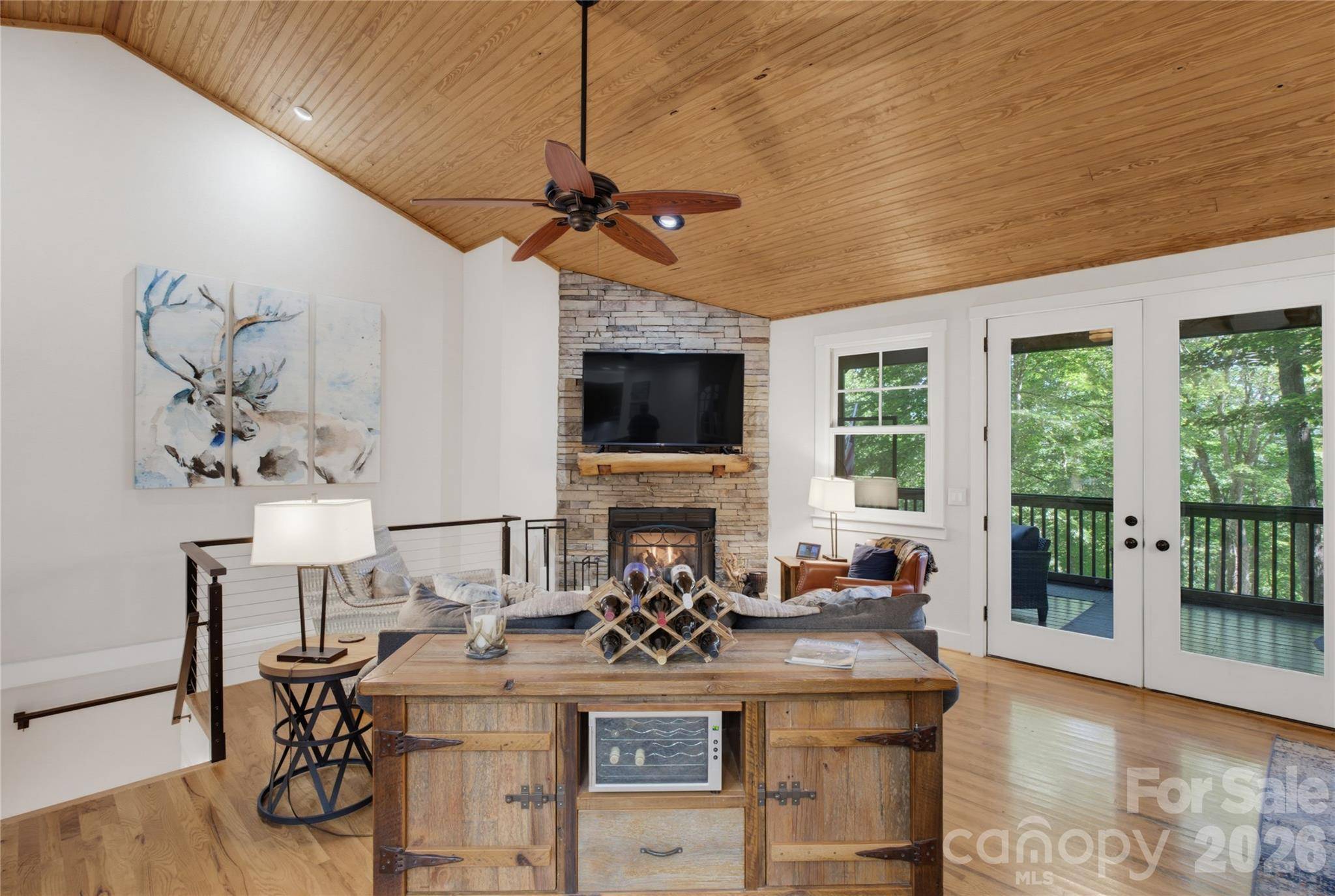 325 Hedgewood DR, Tuckasegee, NC 28783