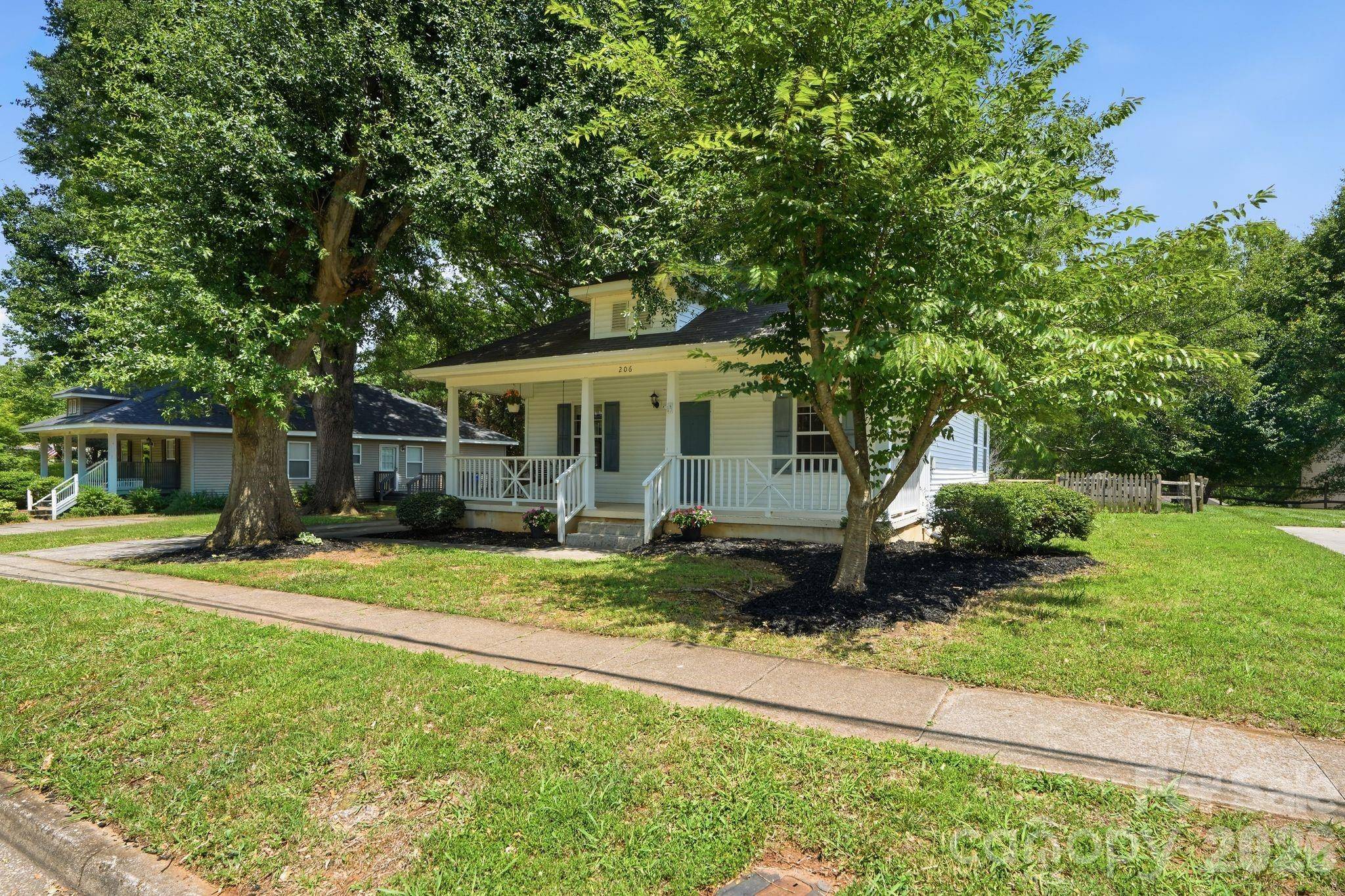 206 Sixth ST, Belmont, NC 28012