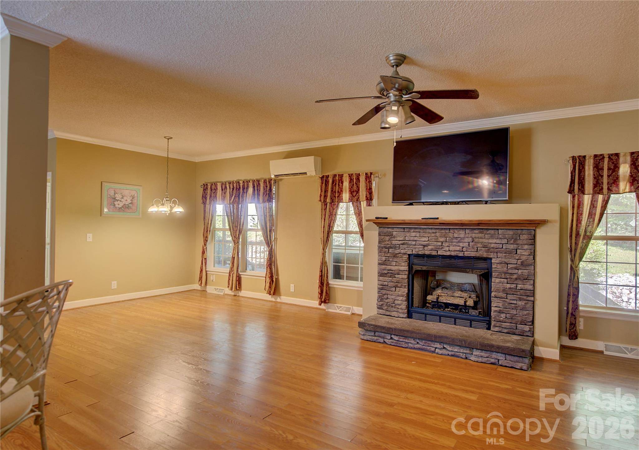 498 Broad Branch RD, Bakersville, NC 28705
