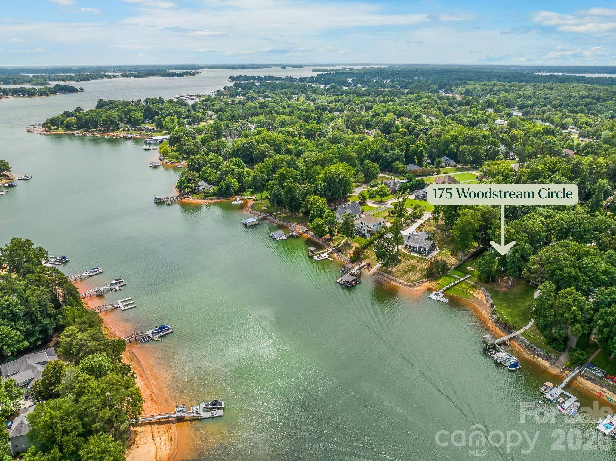 175 Woodstream CIR, Mooresville, NC 28117