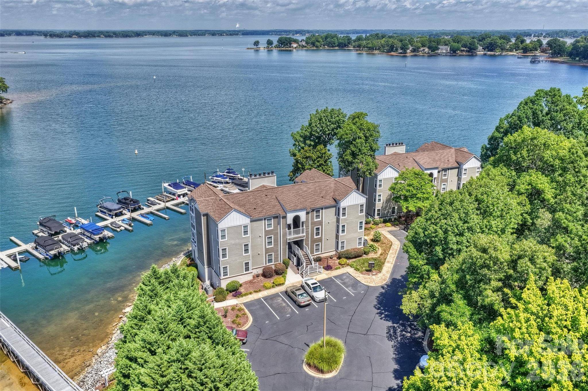 20427 Harborgate CT #606, Cornelius, NC 28031