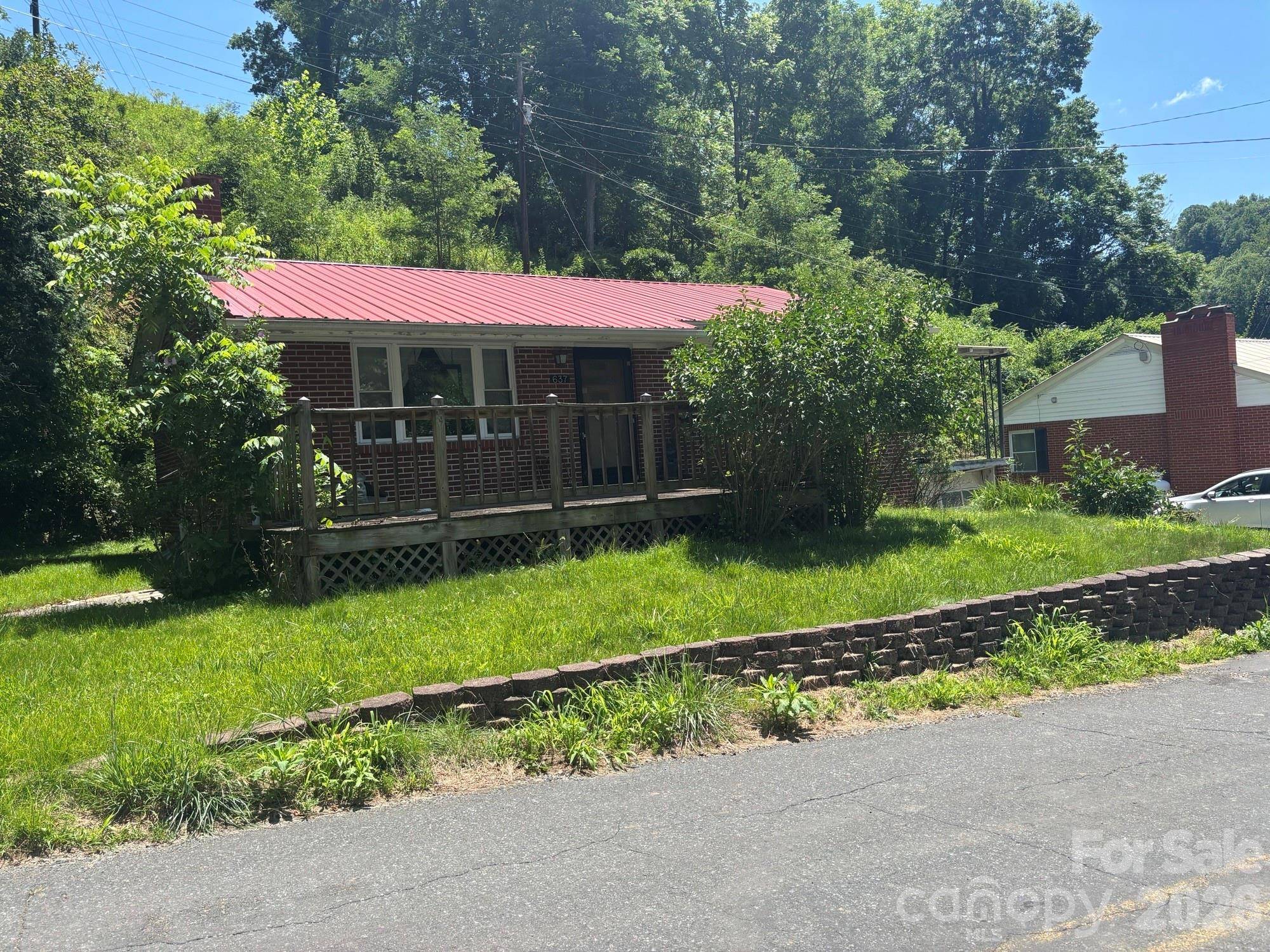 637 Toe Cane RD, Bakersville, NC 28705