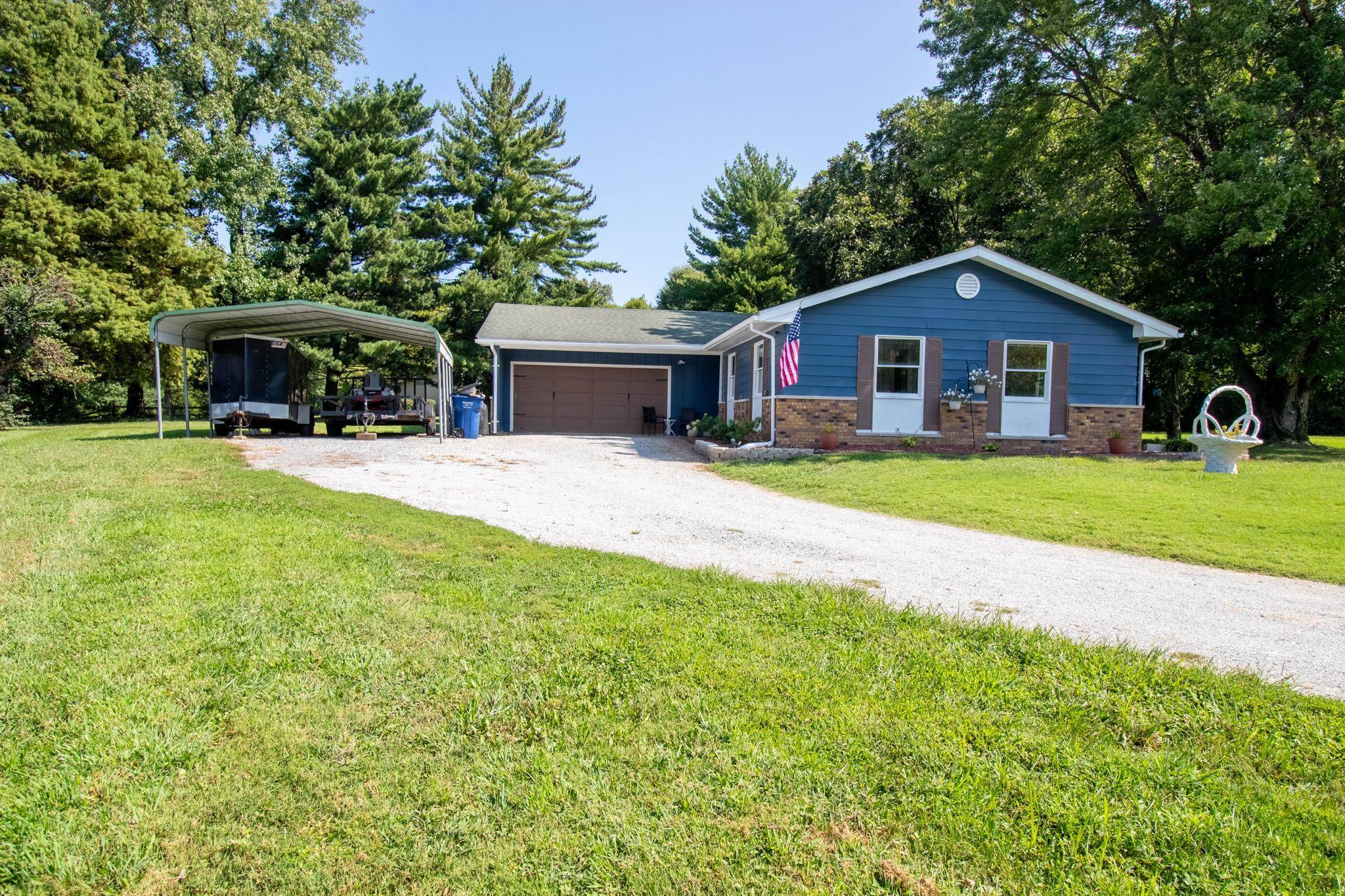 5 Saulsbury CIR, West Frankfort, IL 62896