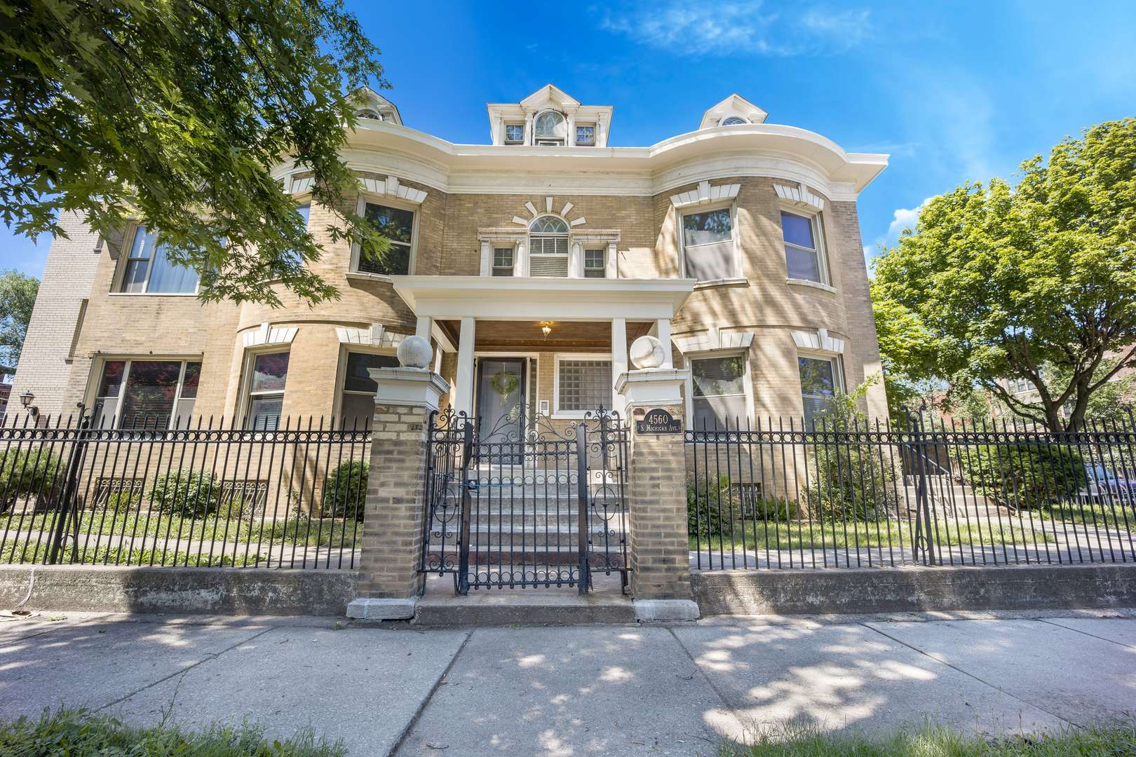 4560 S Michigan AVE, Chicago, IL 60653