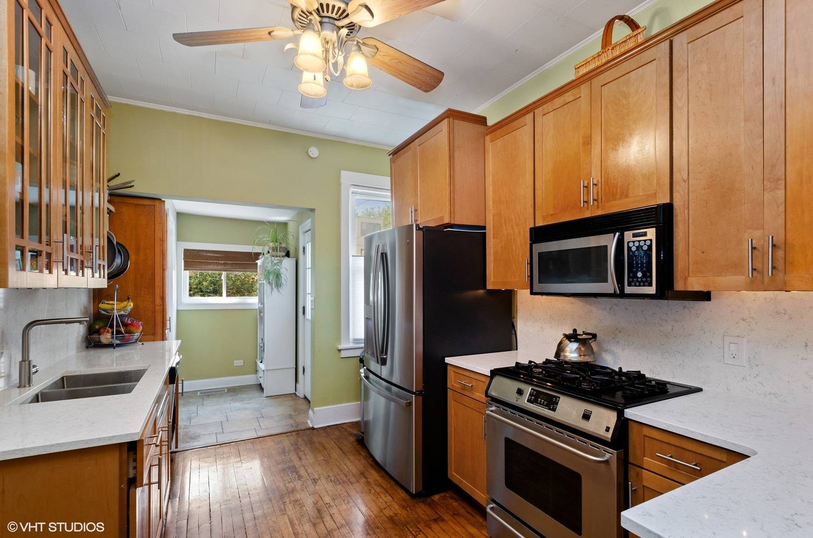 1443 W Highland AVE, Chicago, IL 60660
