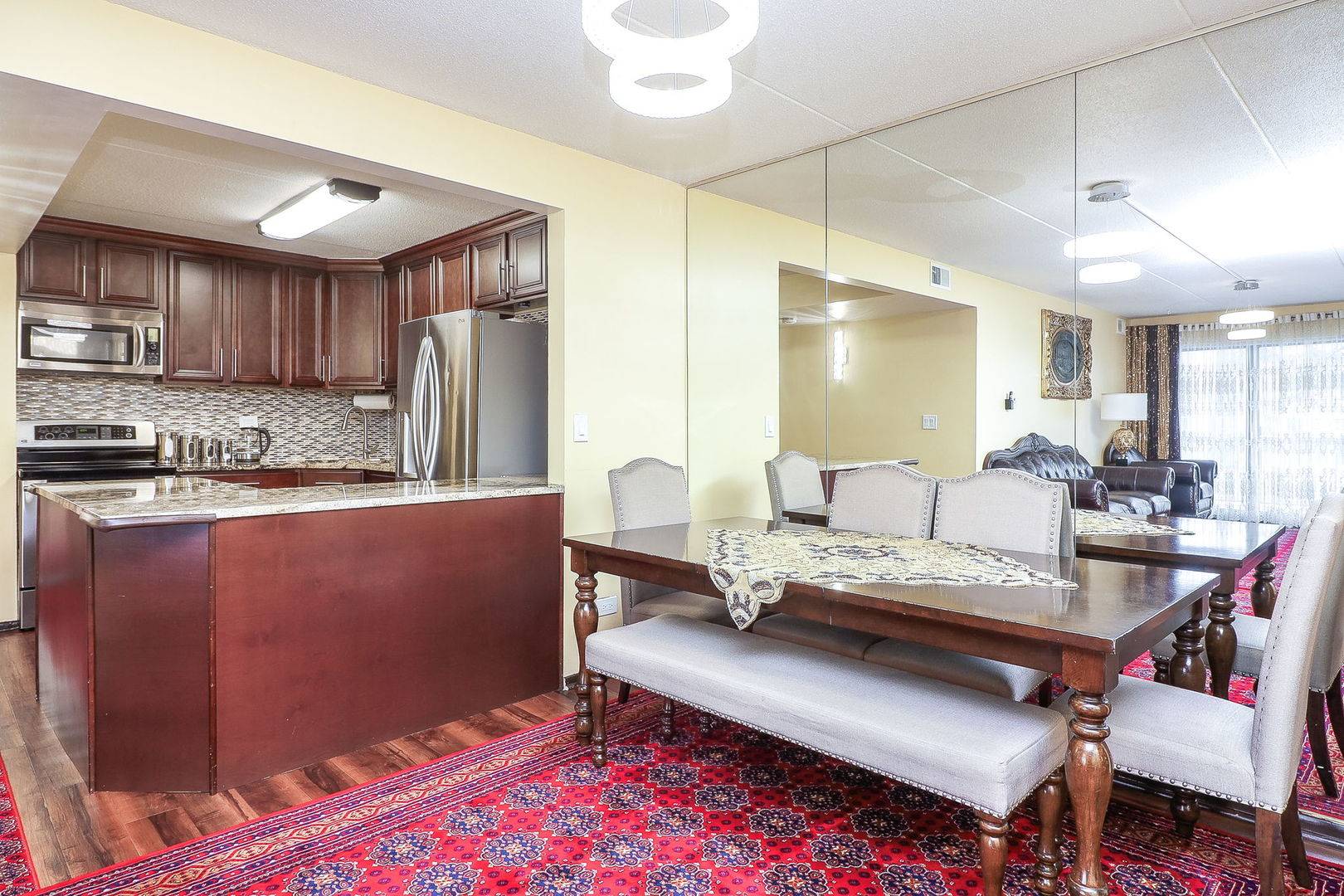 475 N Cass AVE #202, Westmont, IL 60559