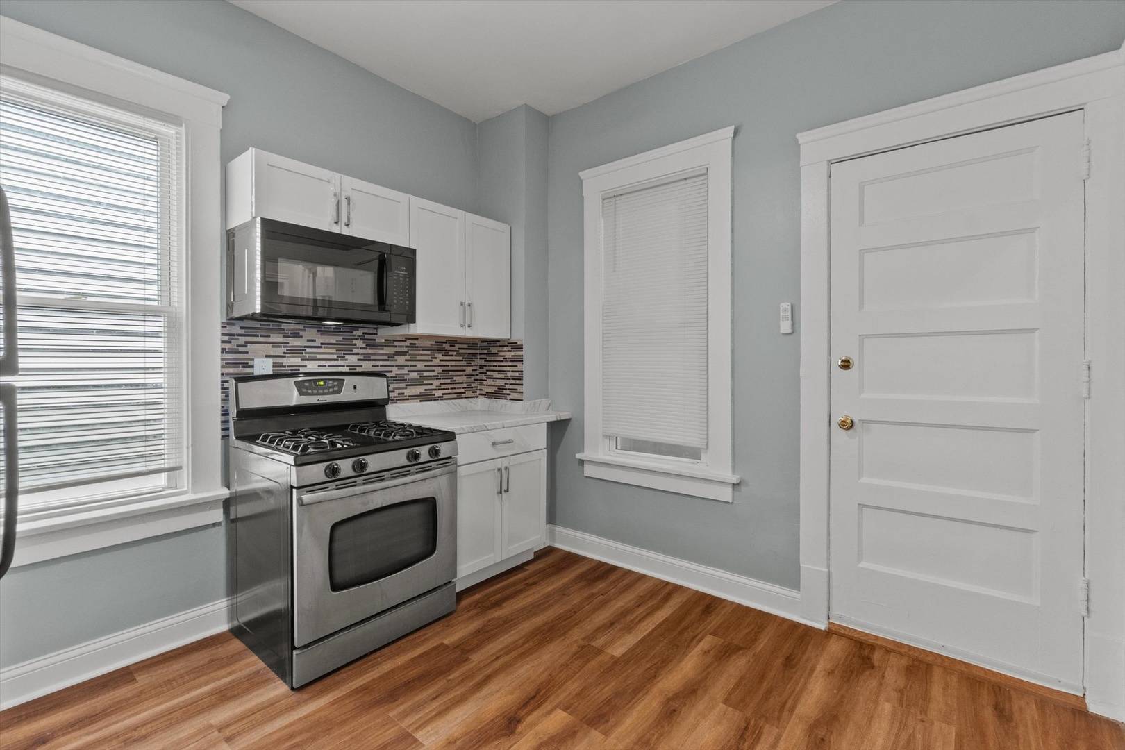 820 E 89th PL, Chicago, IL 60619