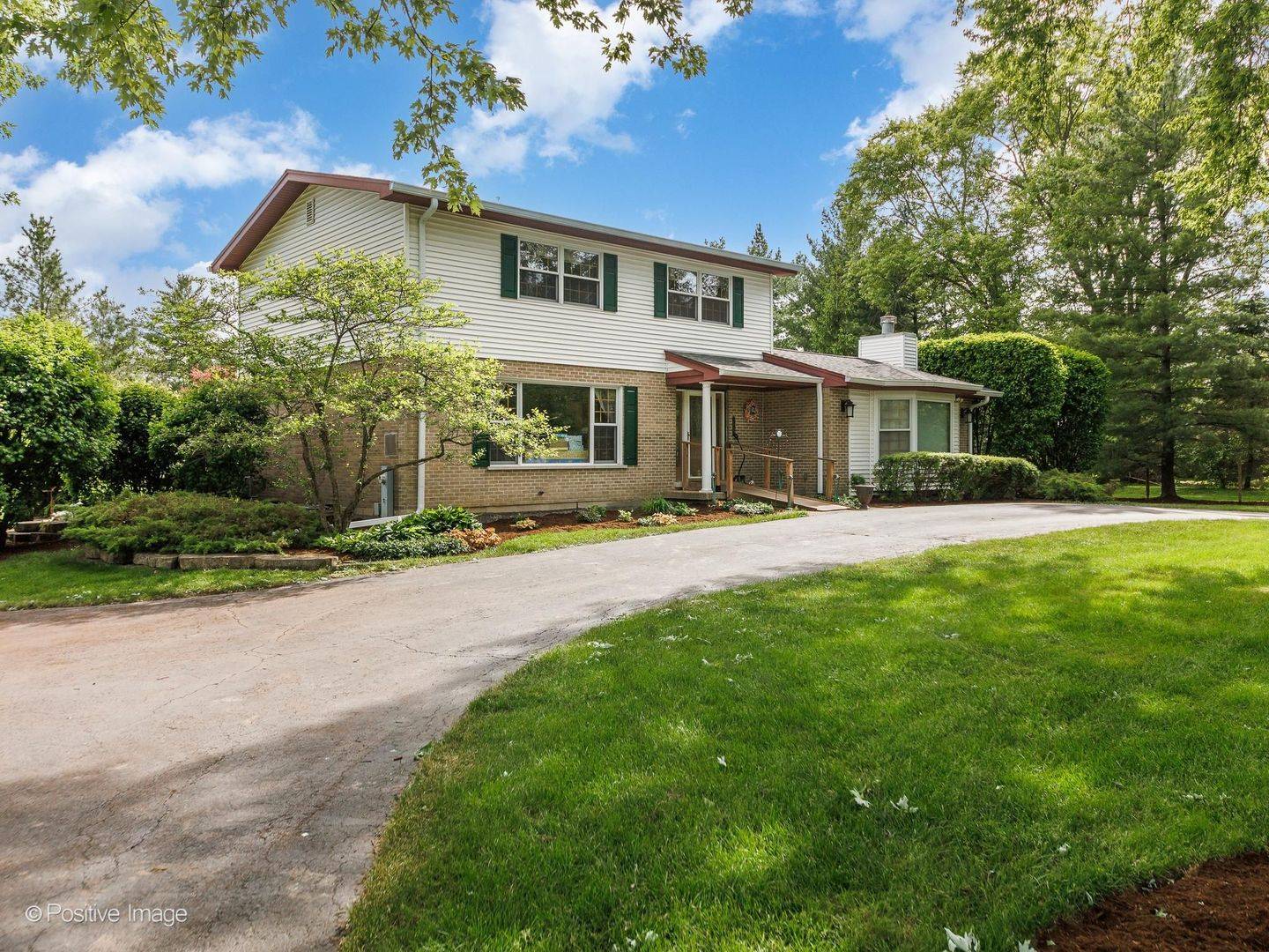 2955 Duffy LN, Riverwoods, IL 60015