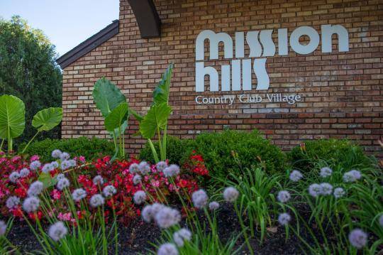 3851 Mission Hills RD #303, Northbrook, IL 60062