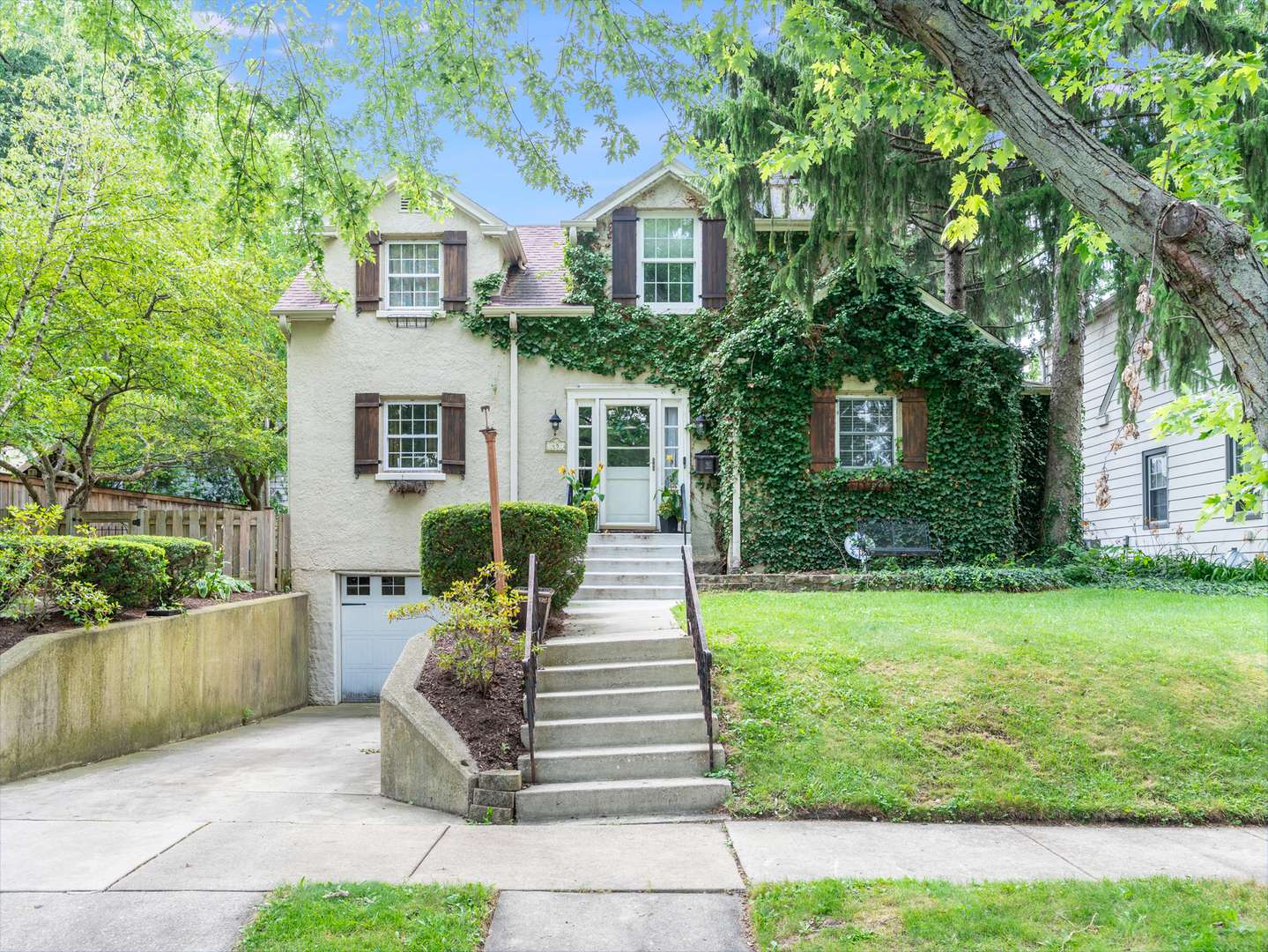 45 S Julian ST, Naperville, IL 60540