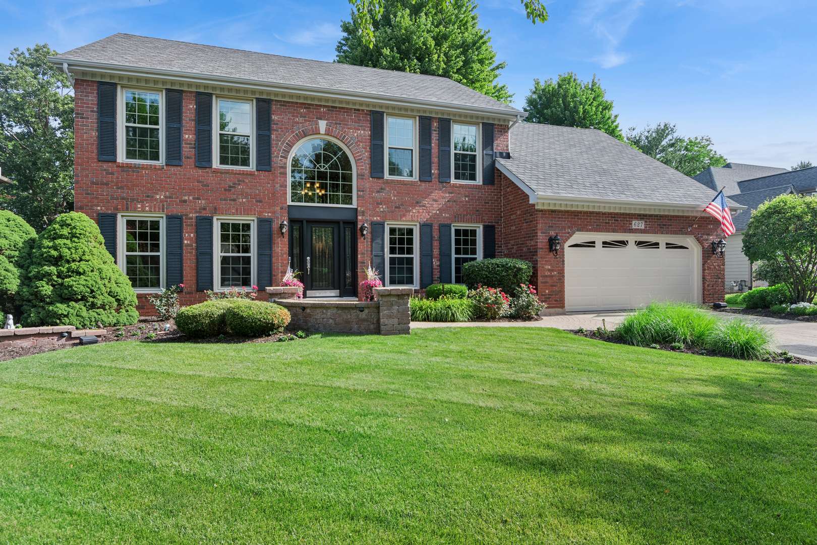 627 Rock Spring RD, Naperville, IL 60565