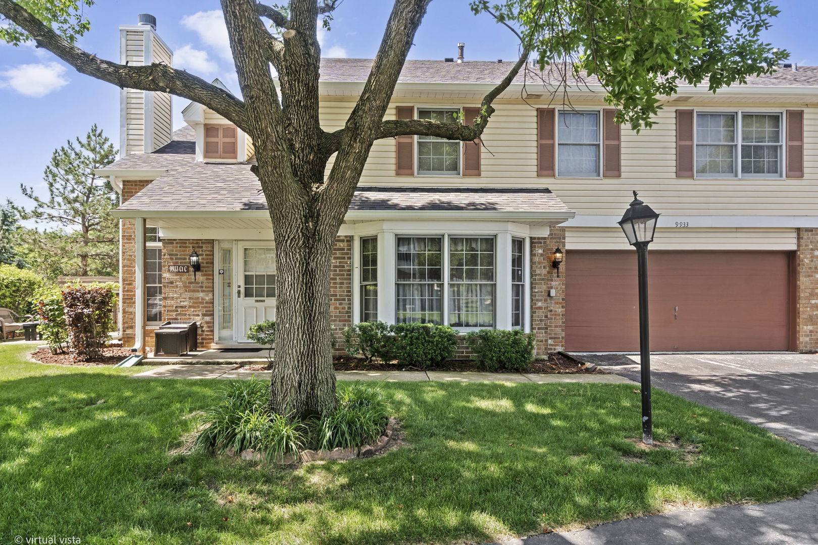 9933 Cambridge CT #C, Mokena, IL 60448