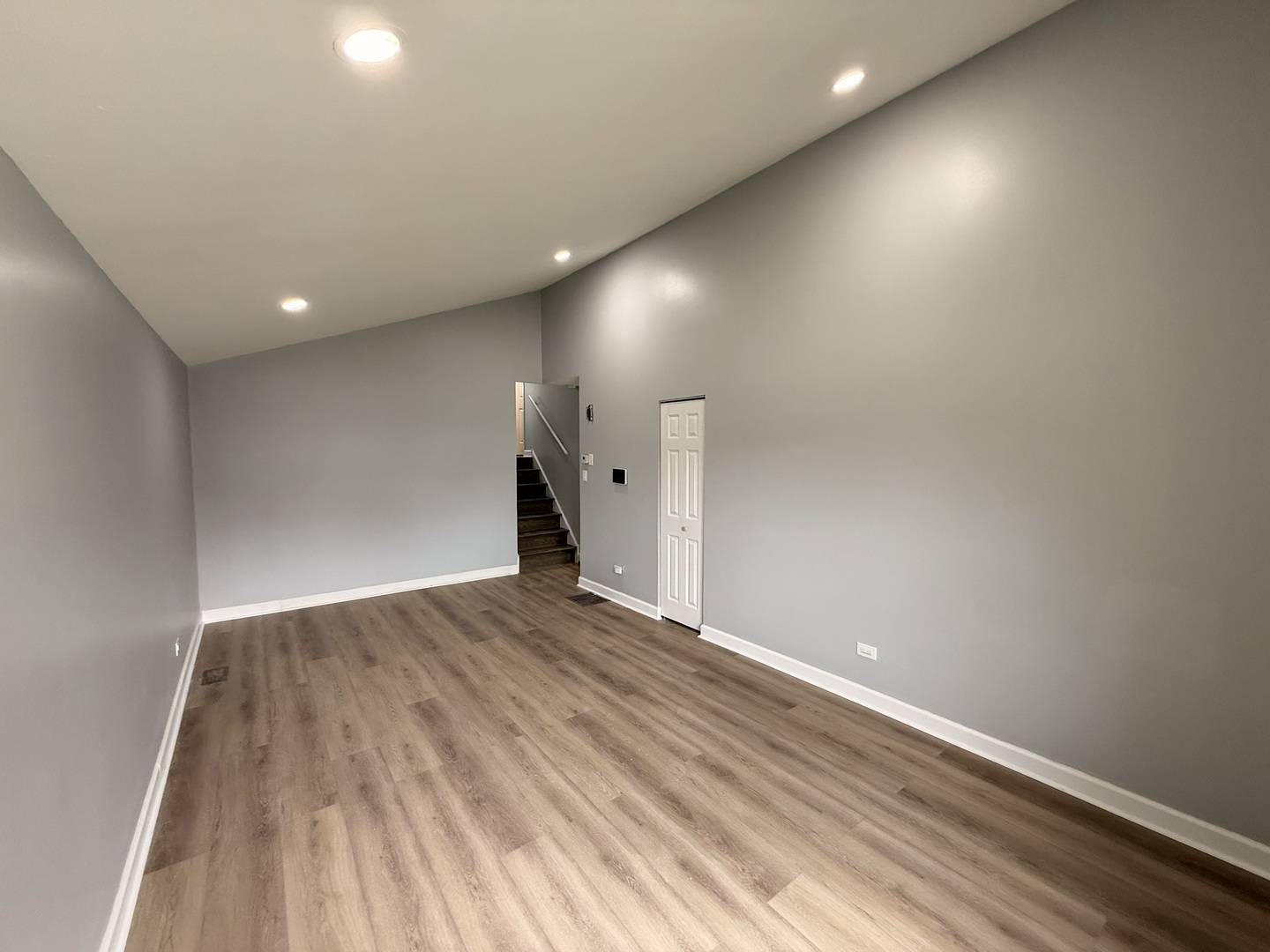 4340 Mayfair CT, Country Club Hills, IL 60478