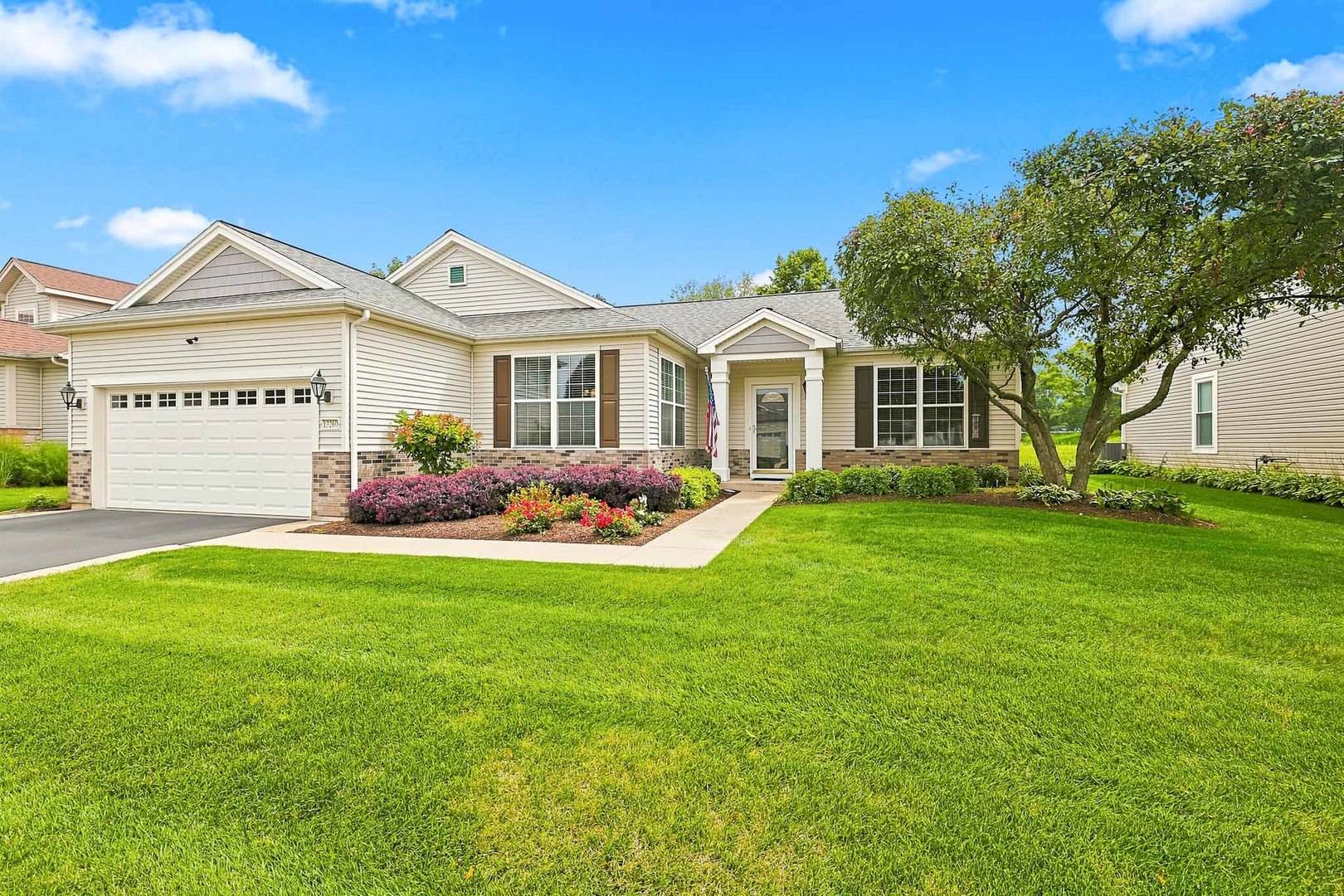 13260 Cold Springs DR, Huntley, IL 60142