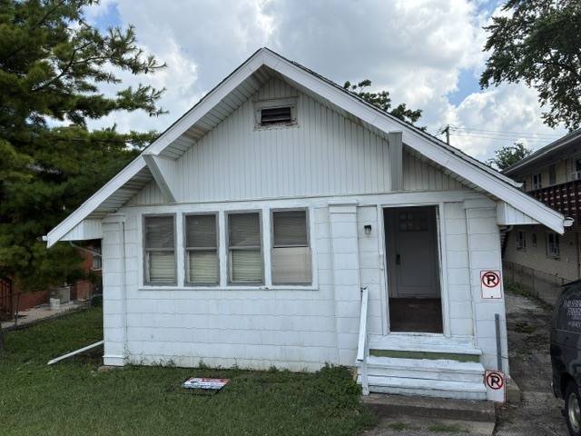 405 S Cass AVE SW, Westmont, IL 60559