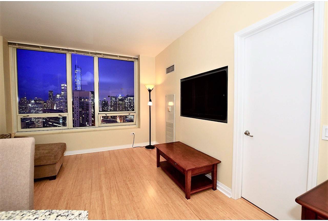 33 W Ontario ST #54C, Chicago, IL 60654