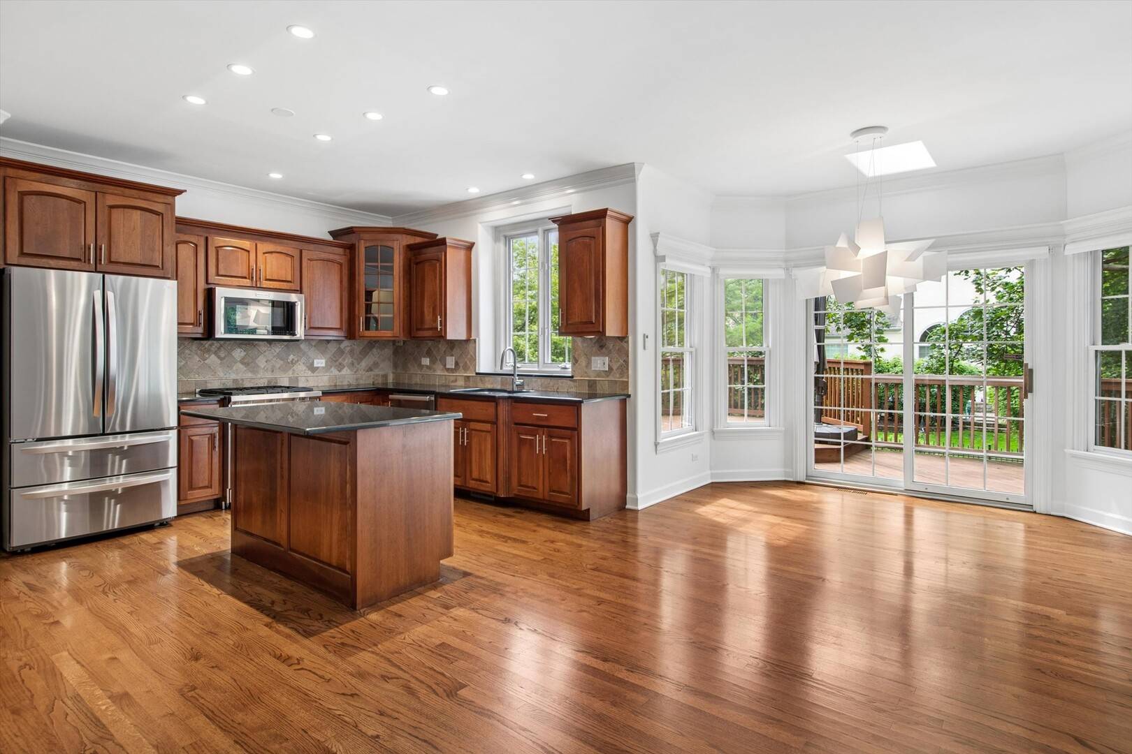 2244 Joyce LN, Naperville, IL 60564