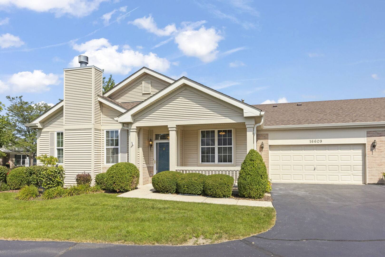 16609 Buckner Pond WAY, Crest Hill, IL 60403