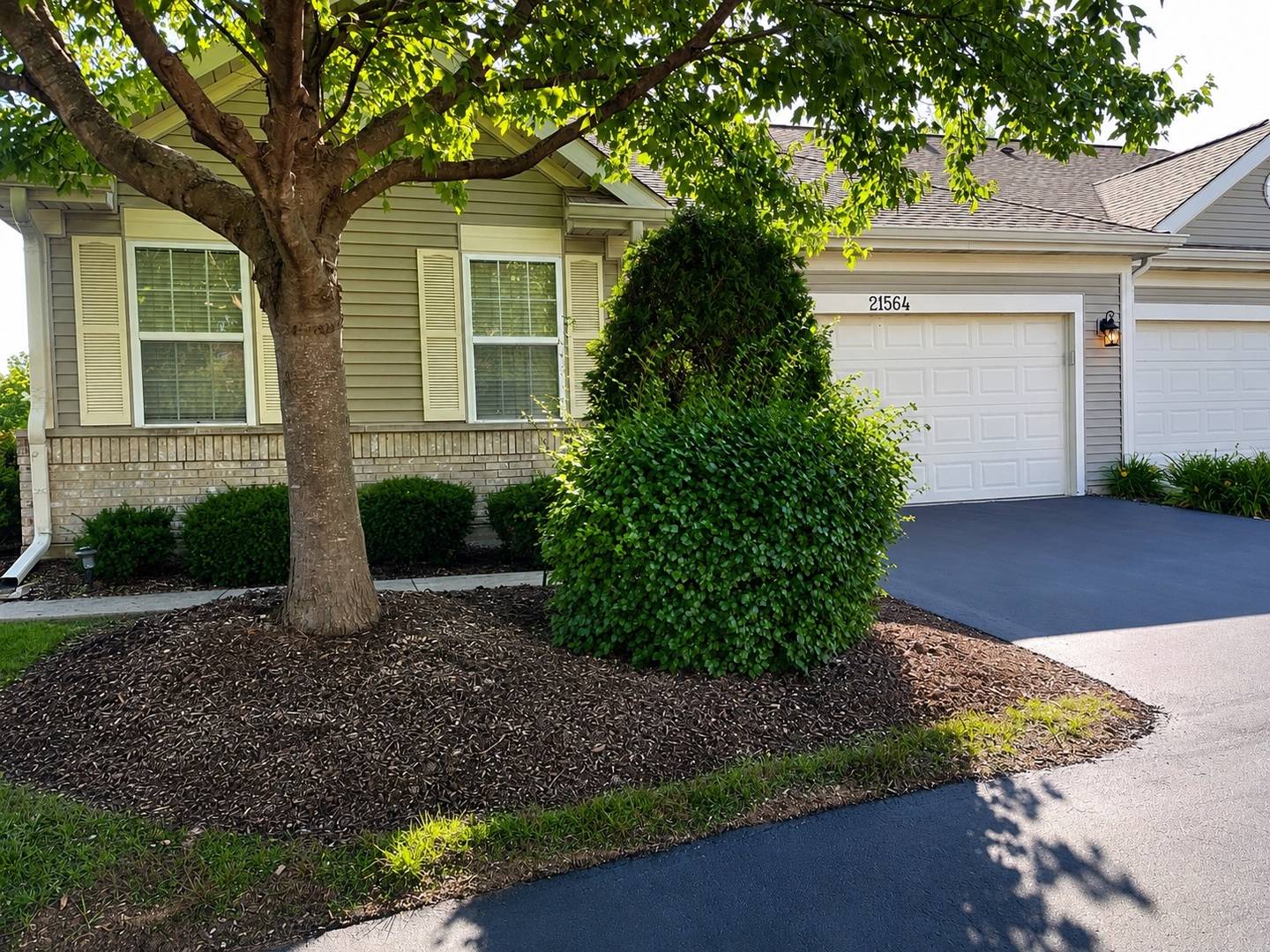 21564 W Empress LN, Plainfield, IL 60544