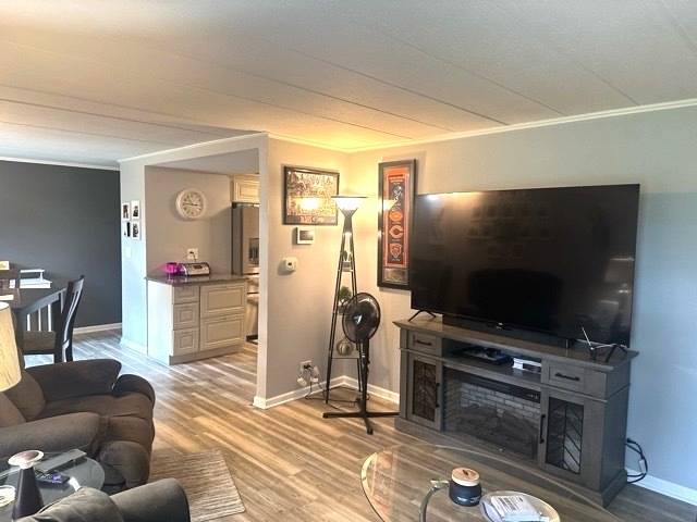 1101 Mercury DR #1D, Schaumburg, IL 60193