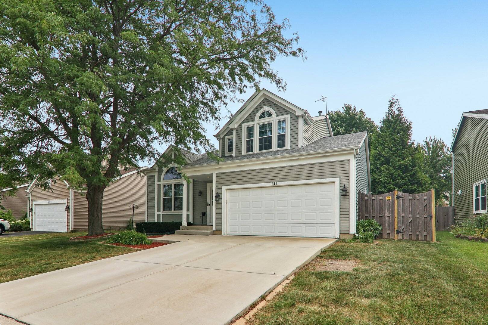 341 Dorchester LN, Grayslake, IL 60030