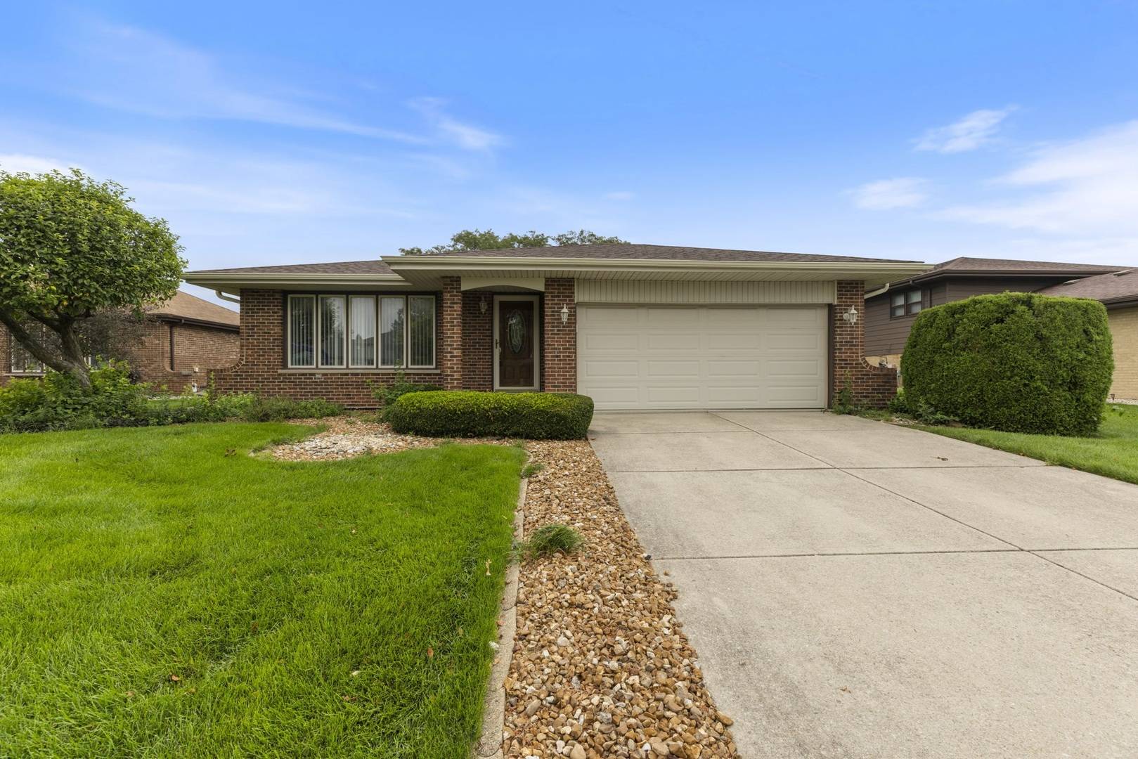 8124 167th PL, Tinley Park, IL 60477