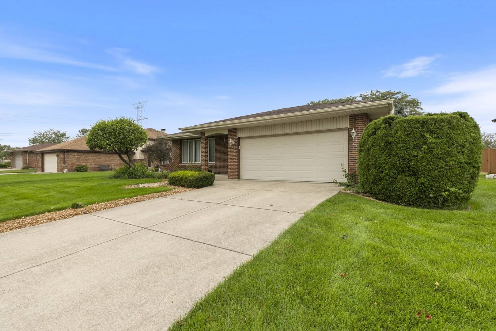 8124 167th PL, Tinley Park, IL 60477