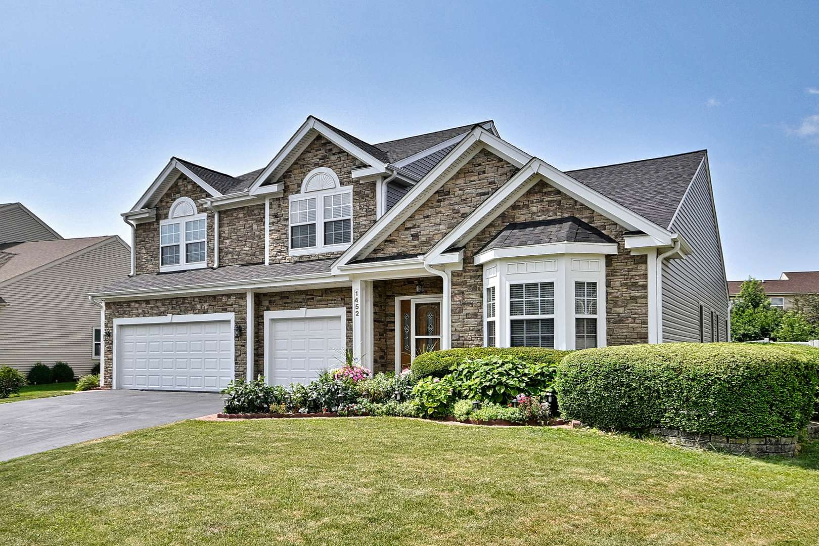 1452 Sage DR, Bolingbrook, IL 60490