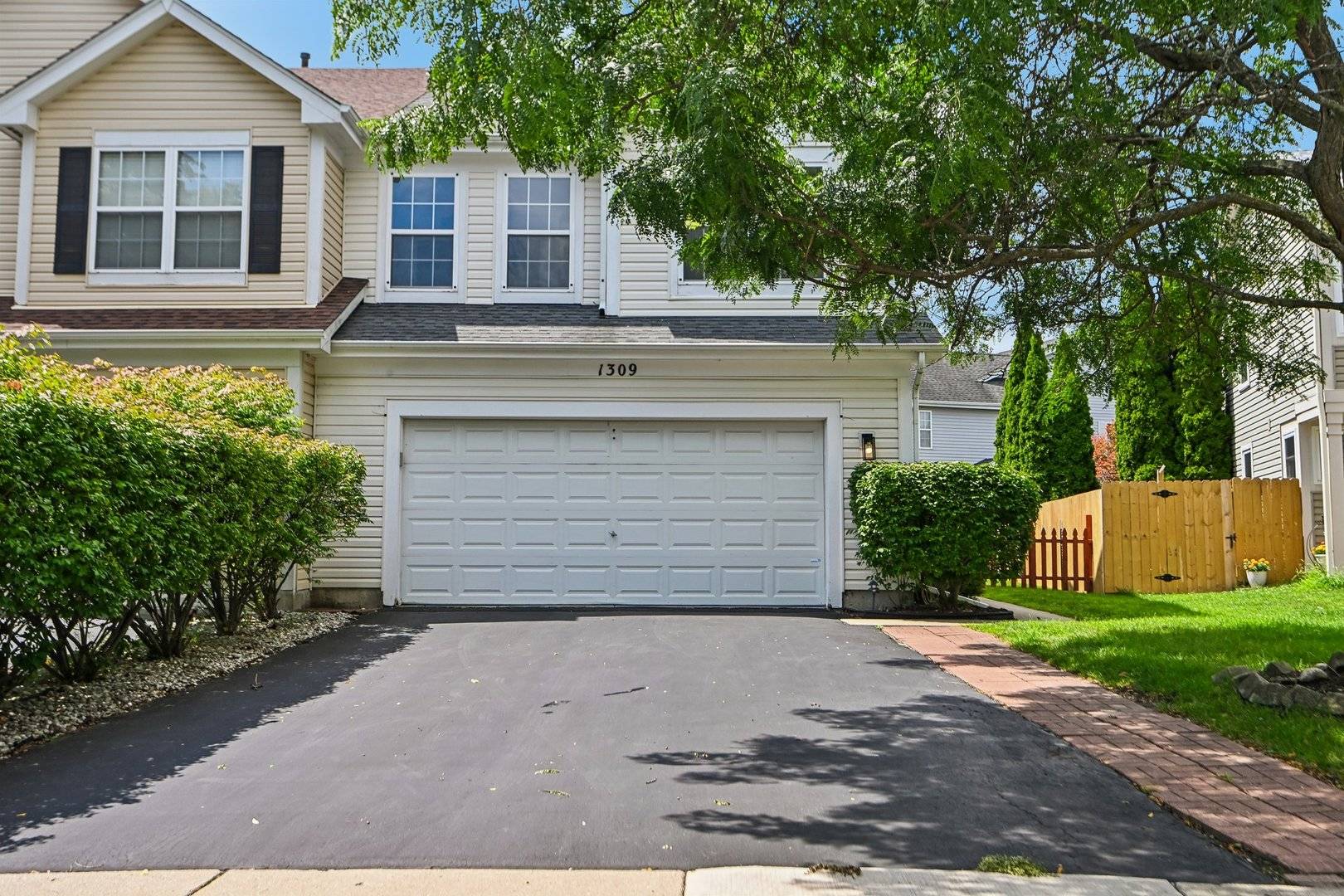 1309 Newport ST, Mundelein, IL 60060