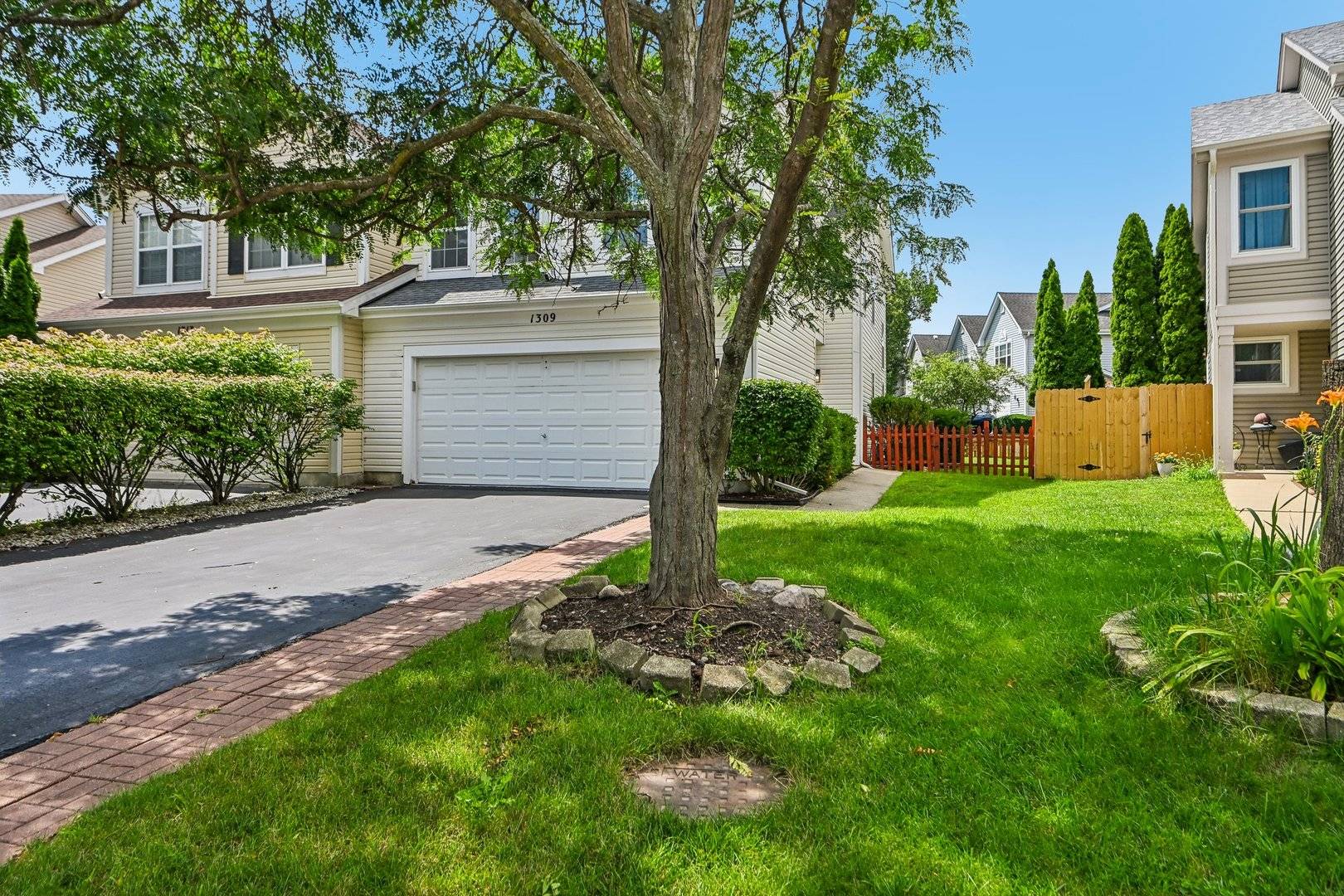 1309 Newport ST, Mundelein, IL 60060