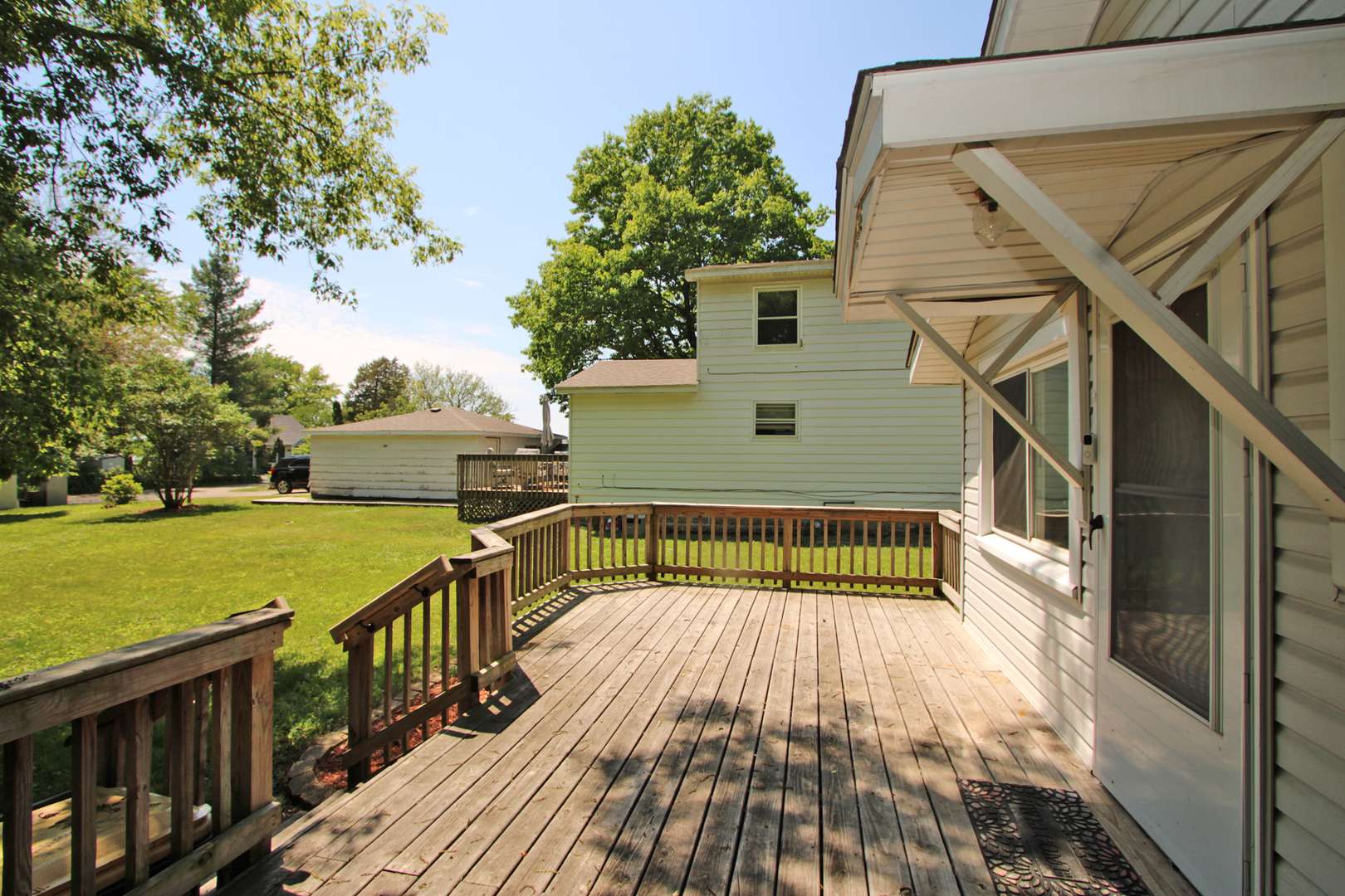 338 E Lakeview AVE, Round Lake Beach, IL 60073
