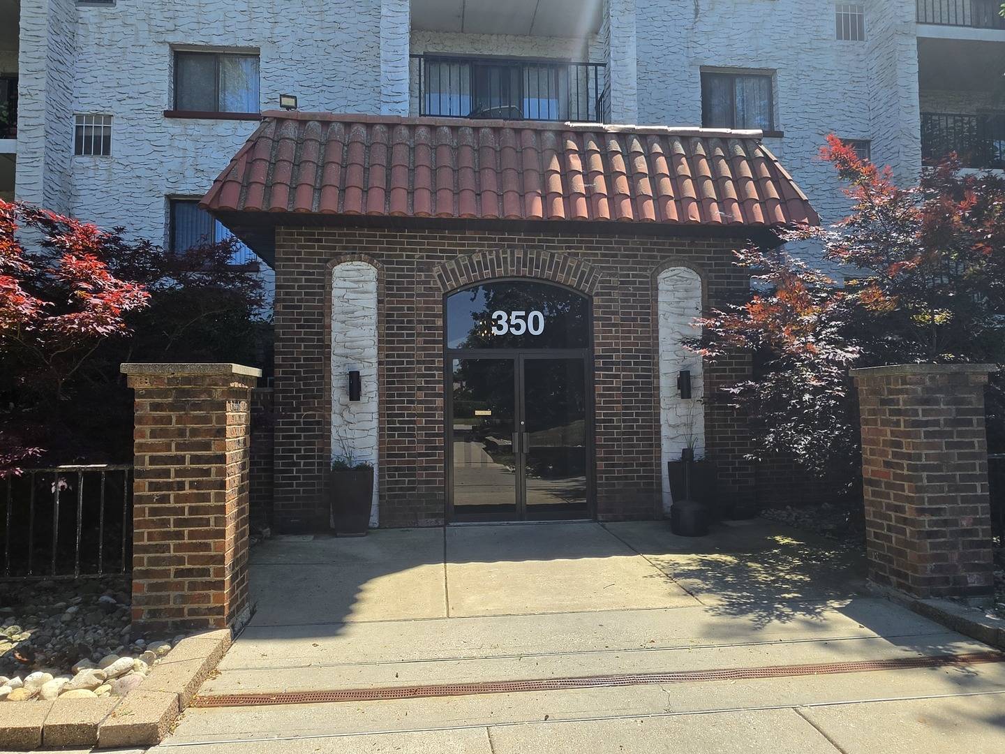 350 Plum Creek DR #406, Wheeling, IL 60090