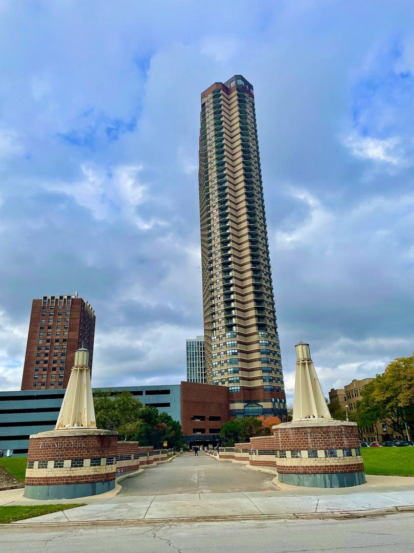 3660 N Lake Shore DR #2513, Chicago, IL 60613