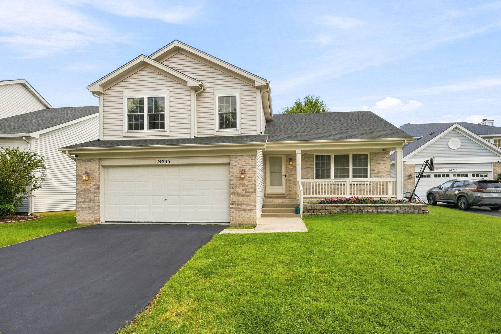 14233 S Hanford CT, Plainfield, IL 60544