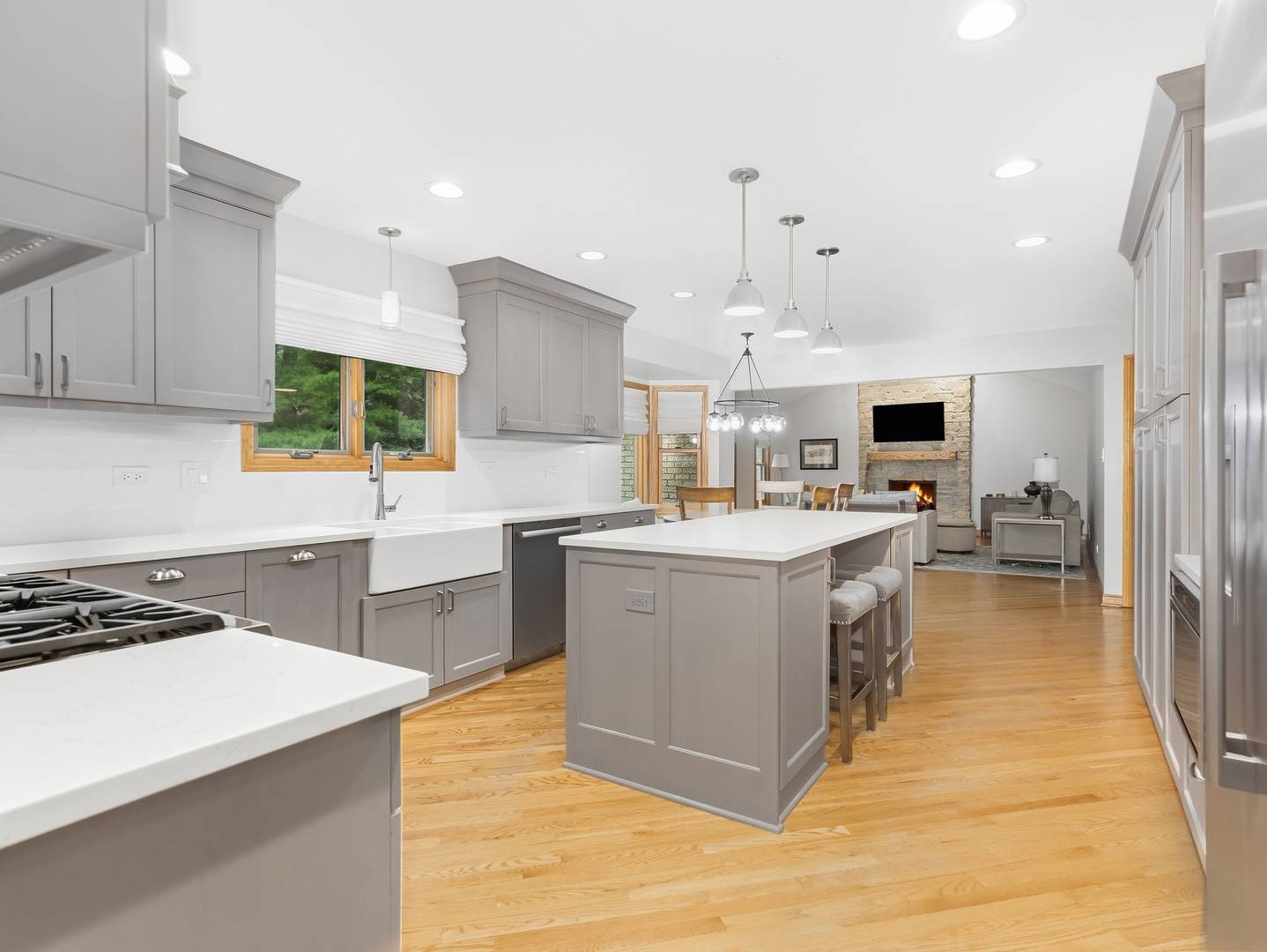 2315 Ridgewood RD, Lisle, IL 60532