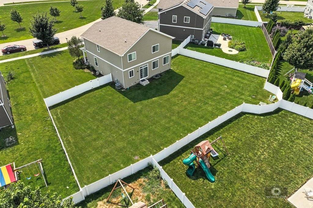 25450 W Ryan LN, Plainfield, IL 60586