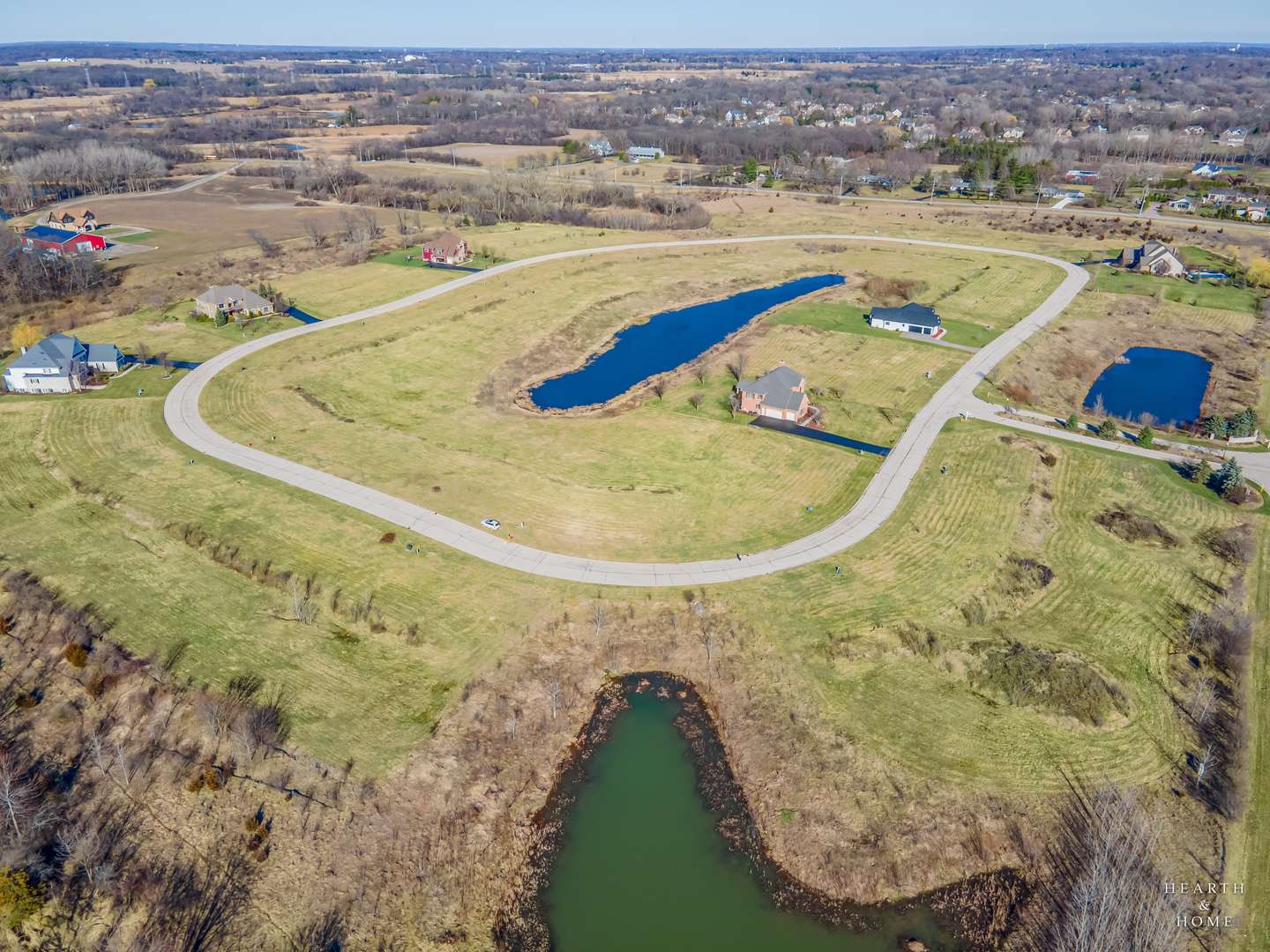 10465 Red Leaf CIR, Lakewood, IL 60014
