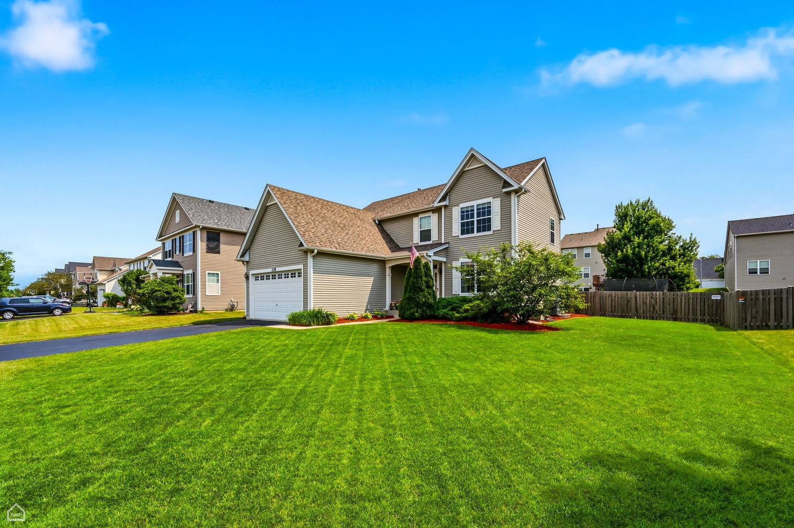 218 Woodford RD, Oswego, IL 60543