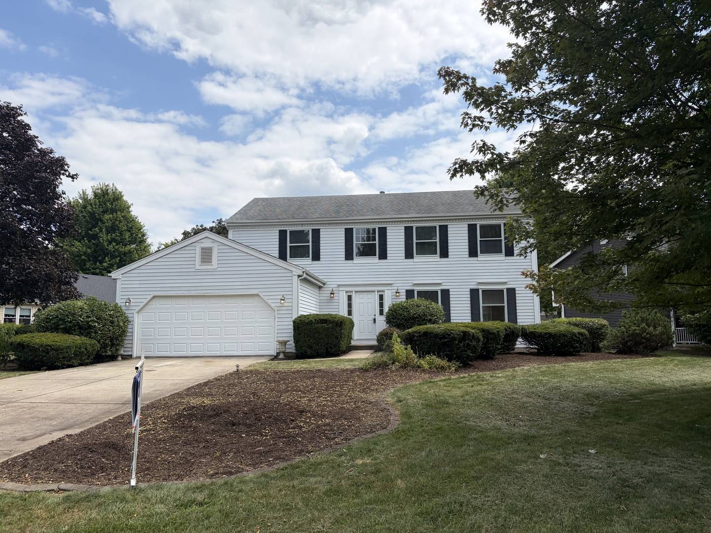 0N421 Winfield Scott DR, Winfield, IL 60190
