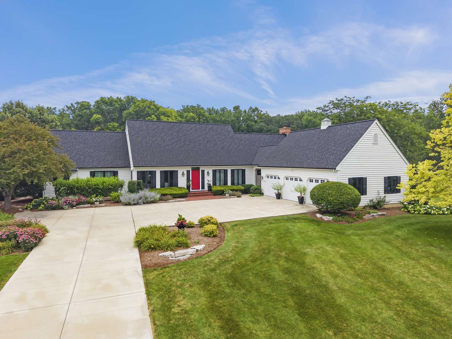 1S853 Grove Hill DR, Batavia, IL 60510