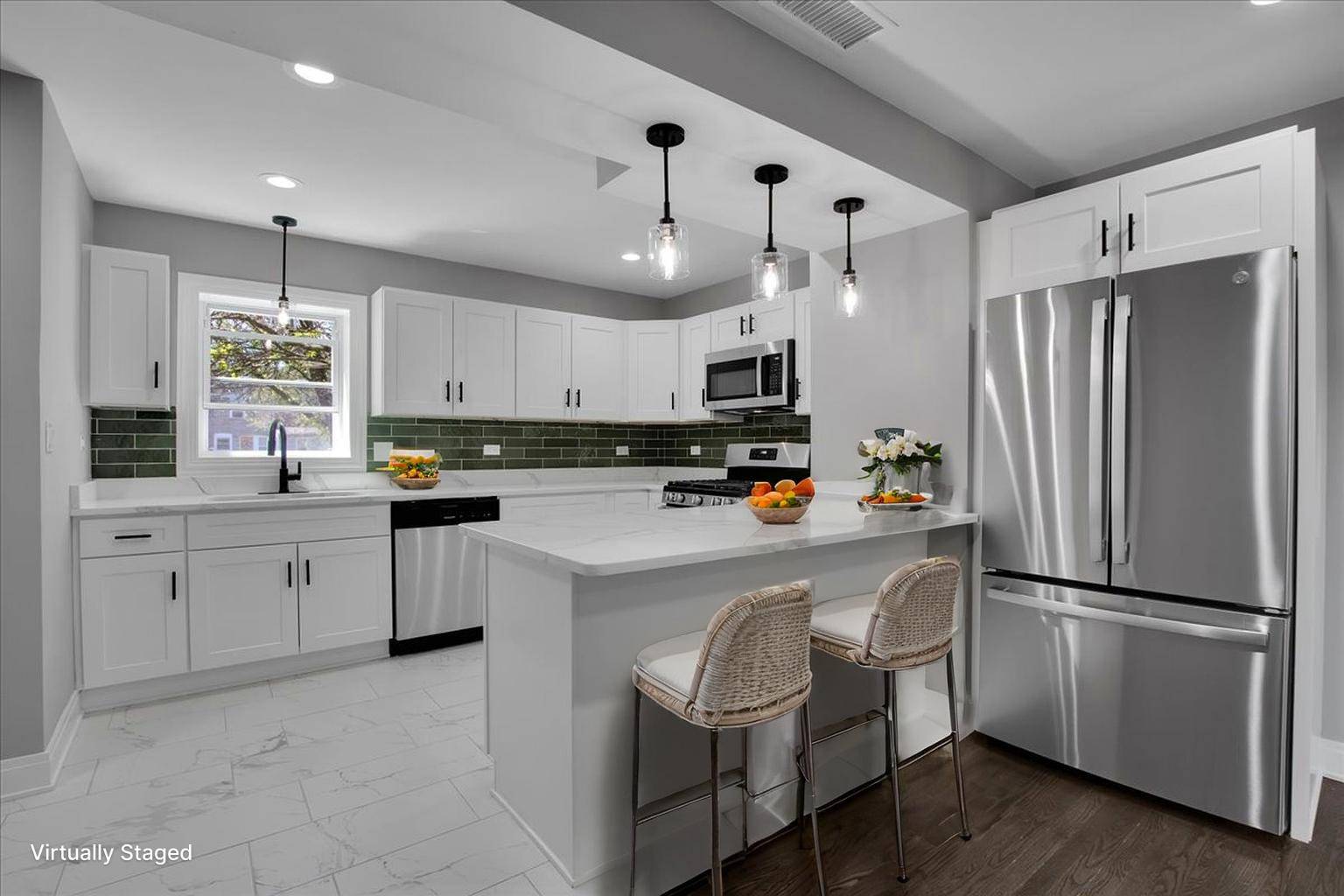 735 E 105th ST, Chicago, IL 60628