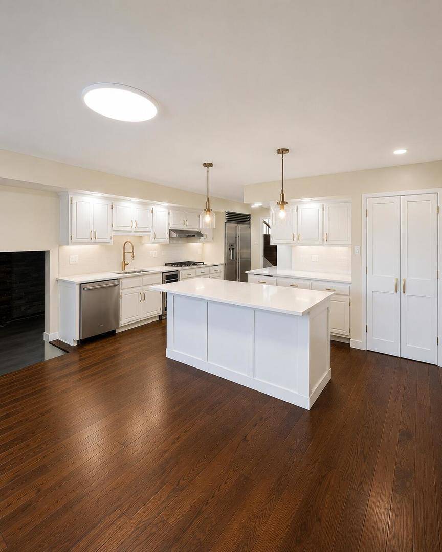 725 N Birchwood RD, Frankfort, IL 60423