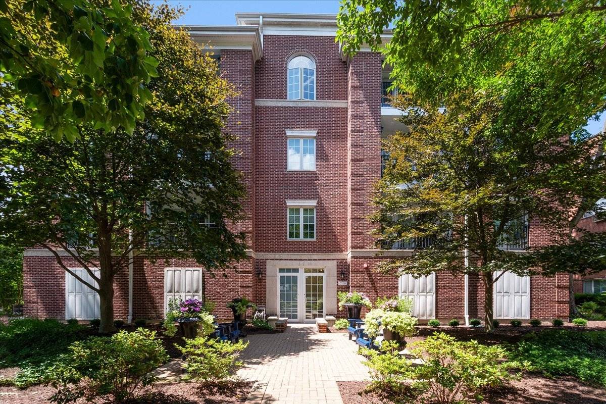 2536 Mcdaniel AVE #402, Evanston, IL 60201