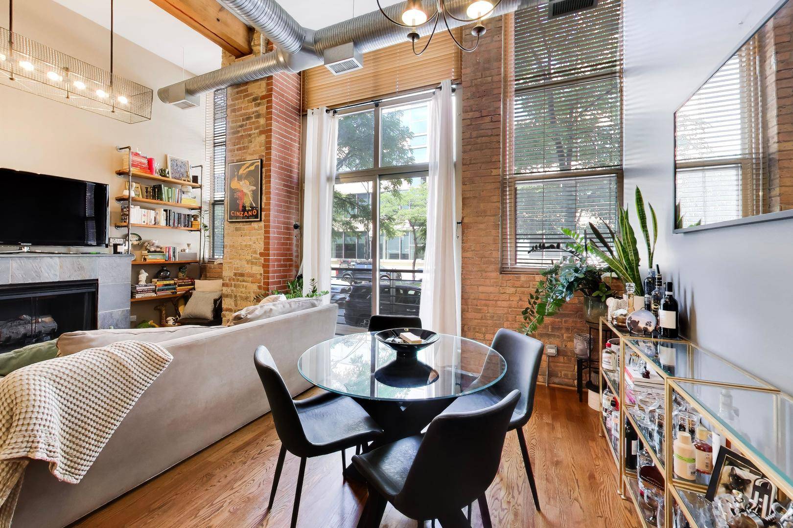 417 S Jefferson ST #102B, Chicago, IL 60607