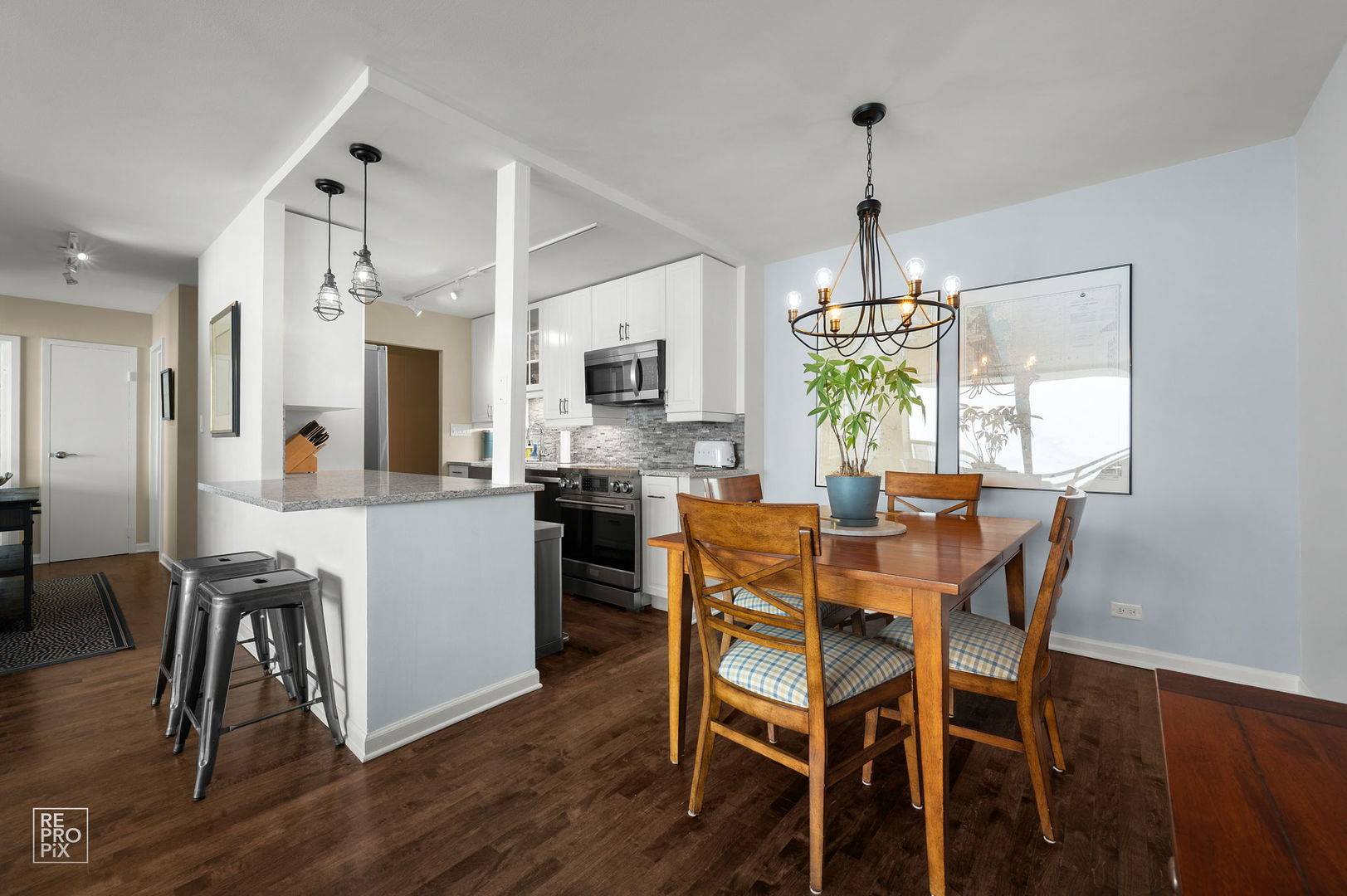 3930 N Pine Grove AVE #2903, Chicago, IL 60613